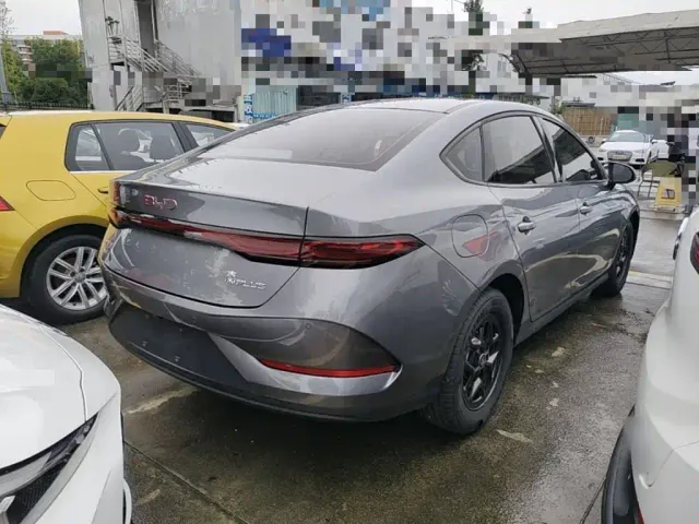 BYD Qin PLUS — Фото автомобиля 6