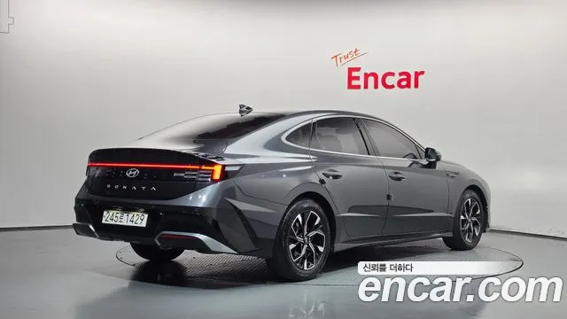 Фотография автомобиля — Hyundai Sonata DN8