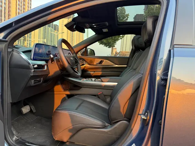 Cadillac XT5 — Фото автомобиля 5