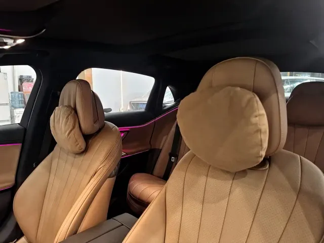 Mercedes-Benz E-Class — Фото автомобиля 16