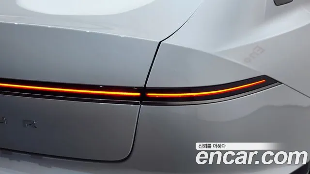 Hyundai Grandeur GN7 — Фото автомобиля 8