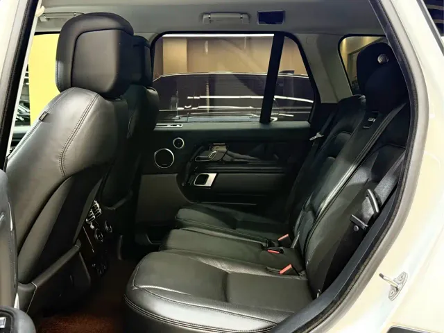 Land Rover Range Rover — Фото автомобиля 10