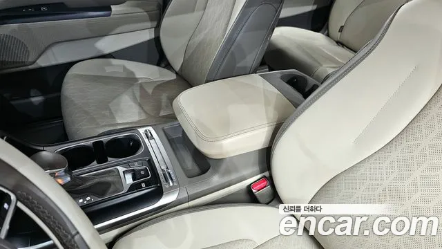Kia Canival Carnival 4 поколение Дизель 9 мест Prestige — Фото автомобиля 28