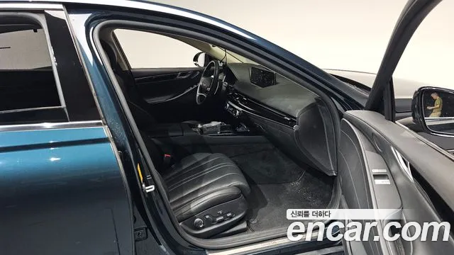 Genesis G80 Бензин 3.5 турбо AWD — Фото автомобиля 9