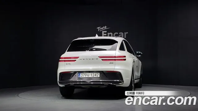Genesis GV70 2.5T Бензин AWD — Фото автомобиля 3