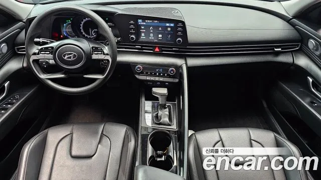 Hyundai Avante CN7 — Фото автомобиля 10