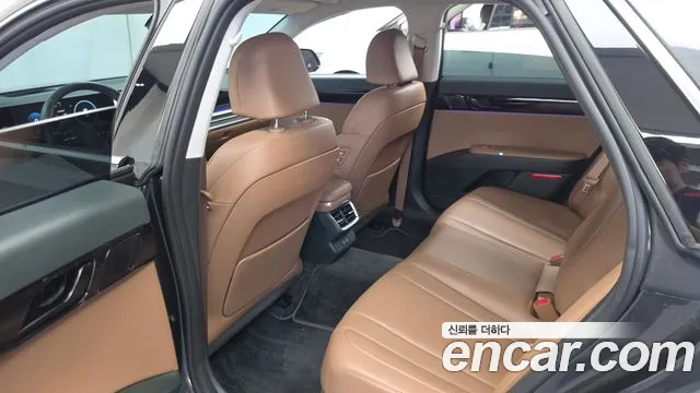 Hyundai Grandeur GN7 — Фото автомобиля 16