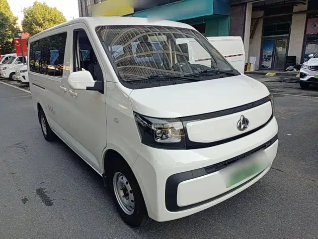 Changan Ruixing EM80 — Фото автомобиля 3