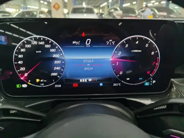 Mercedes-Benz C-Class — Фото автомобиля 11