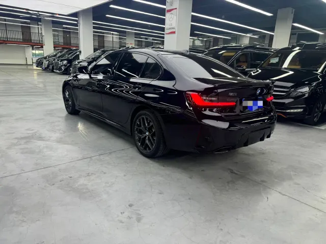 BMW 3 Series — Фото автомобиля 13