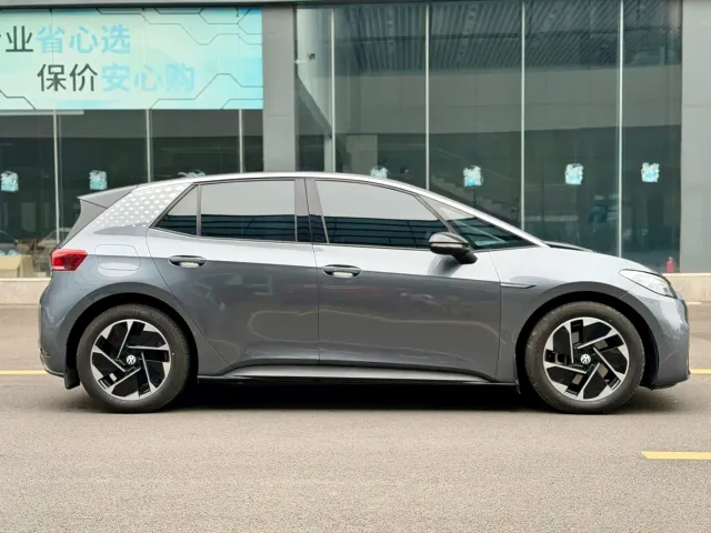 Volkswagen ID.3 — Фото автомобиля 4