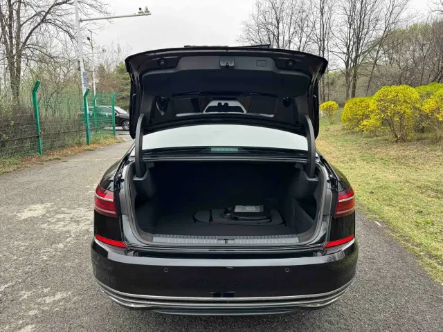 Volkswagen Passat — Фото автомобиля 5