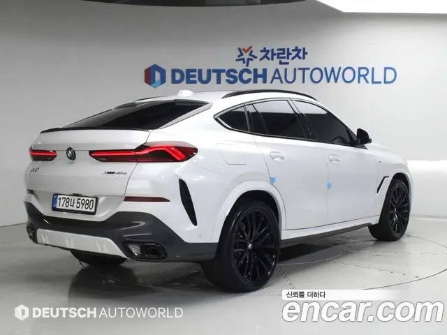 BMW X6 — Фото автомобиля 2