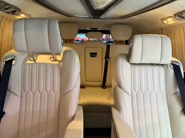 Mercedes-Benz Vito 2023 2.0T Business 7-Seater — Фото автомобиля 17