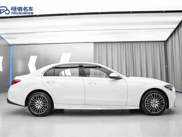 Mercedes-Benz C-Class — Фото автомобиля 4