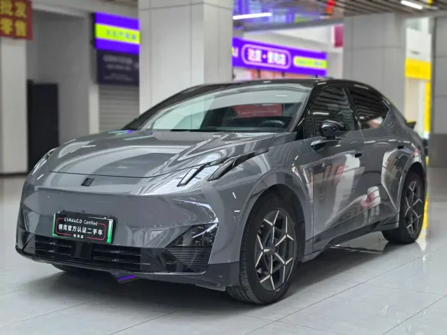 Фотография автомобиля — Lynk & Co Z20