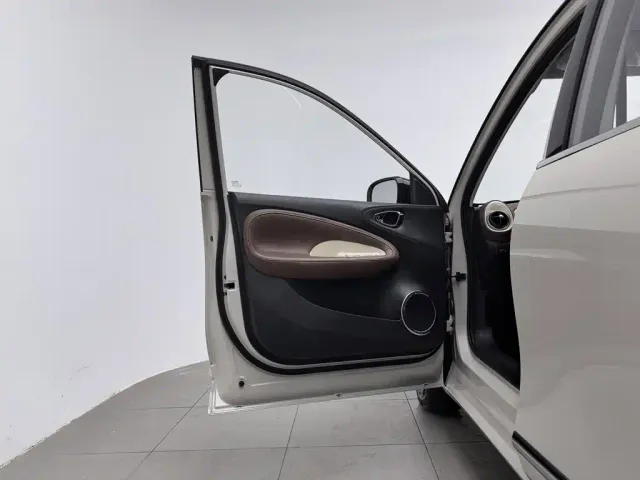 Wuling Bingo — Фото автомобиля 8