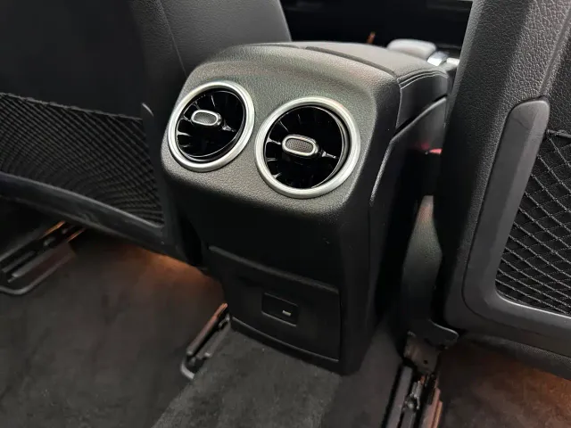 Mercedes-Benz A-Class — Фото автомобиля 23