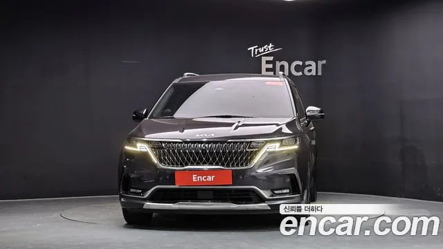 Kia Canival Carnival 4 поколение Дизель 7 мест Signature — Фото автомобиля 3