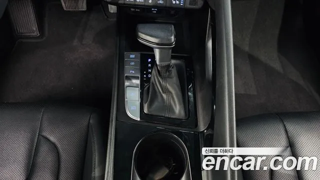 Hyundai AVANTE Новый Avante (CN7) — Фото автомобиля 9