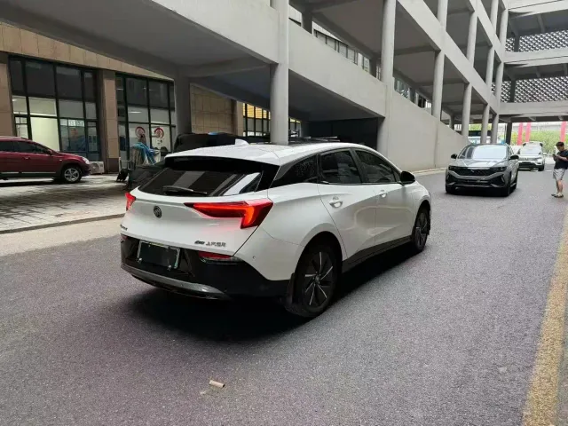 Buick Velite 6 — Фото автомобиля 9