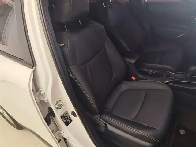 Toyota Corolla Cross — Фото автомобиля 24