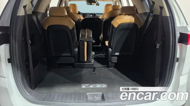 Kia Carnival Generation 4 — Фото автомобиля 26