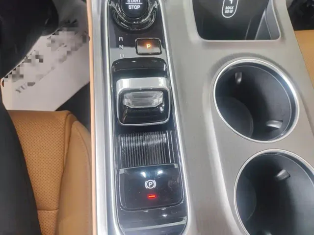 GAC Trumpchi E8 — Фото автомобиля 13