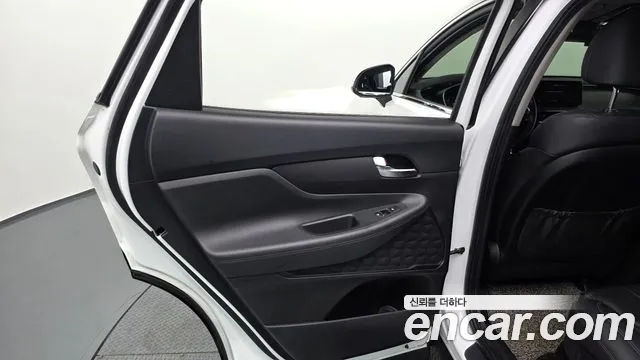Hyundai Santafe — Фото автомобиля 22
