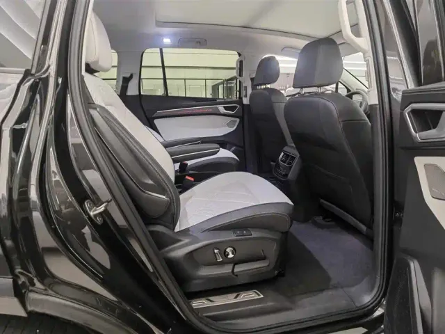 Volkswagen Talagon — Фото автомобиля 13