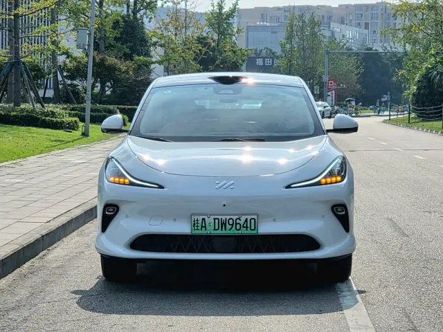 IM Motors LS6 — Фото автомобиля 2
