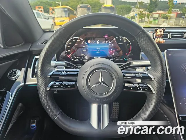 Mercedes-Benz S-Class — Фото автомобиля 12