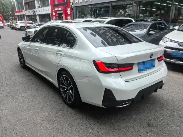 BMW 3 Series — Фото автомобиля 5