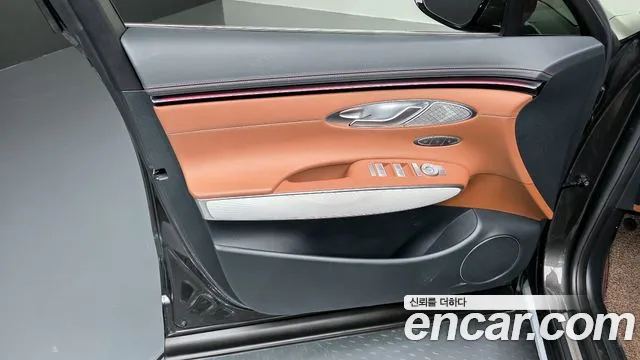 Genesis GV70 2.5T Бензин AWD — Фото автомобиля 22