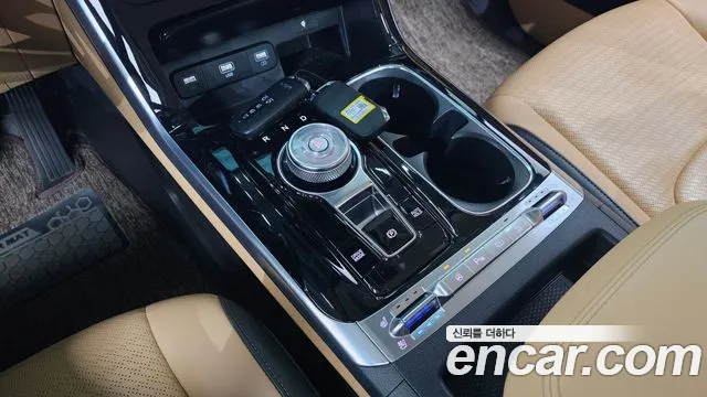 Kia Canival Carnival 4 поколение Дизель 7 мест Signature — Фото автомобиля 9