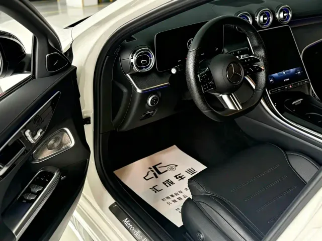 Mercedes-Benz C-Class — Фото автомобиля 4