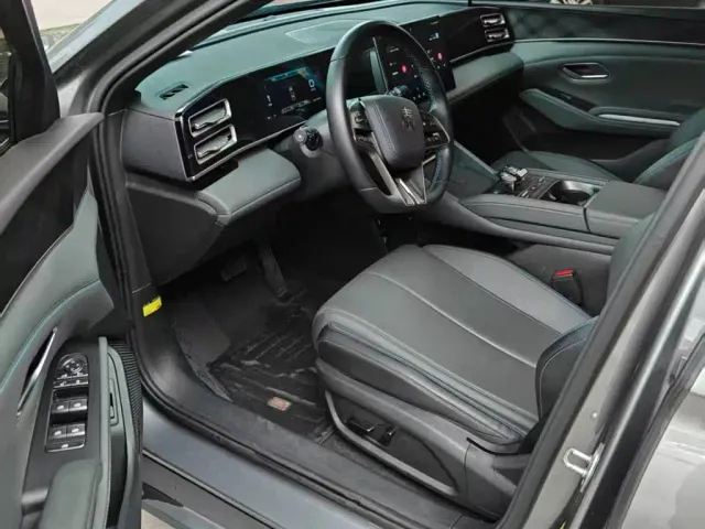 BYD Qin L — Фото автомобиля 15