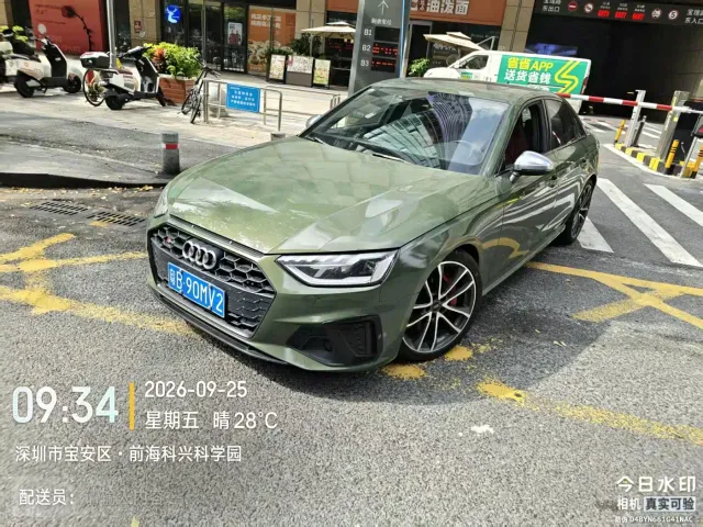 Фотография автомобиля — Audi S4