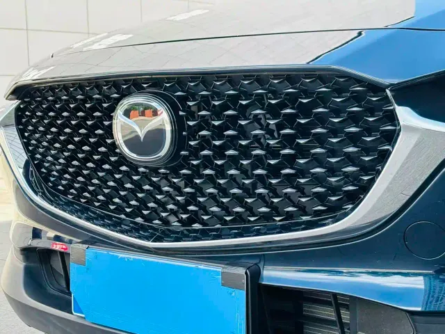 Mazda CX-30 — Фото автомобиля 18