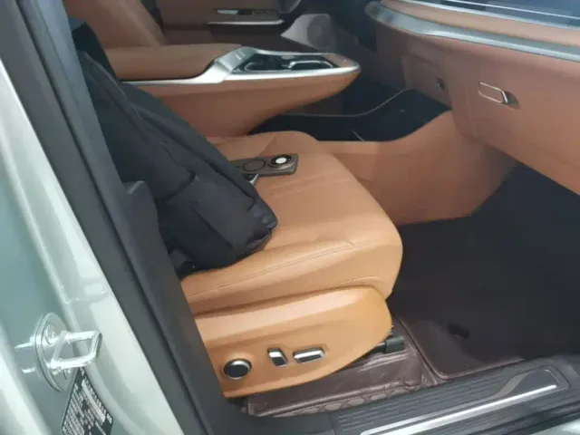 Maxus Dajia 9 — Фото автомобиля 24