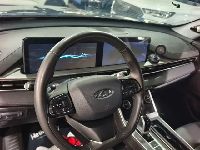Chery Tiggo 8 — Фото автомобиля 13