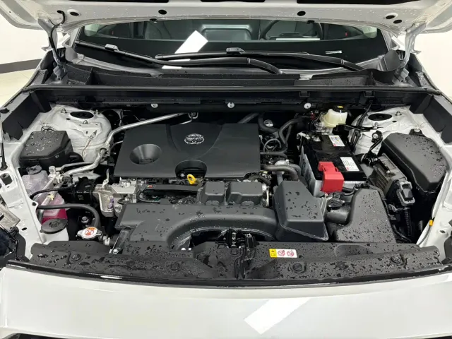Toyota RAV4 — Фото автомобиля 19