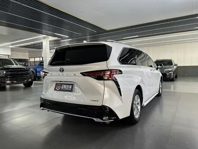 Toyota Granvia — Фото автомобиля 9
