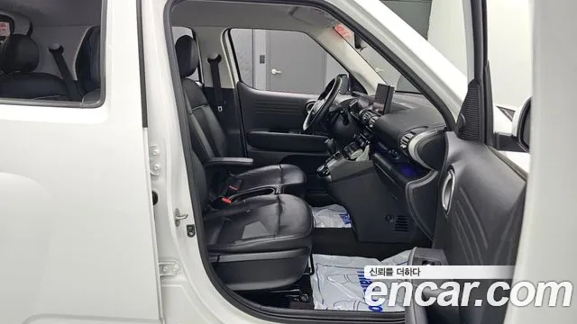 Hyundai Casper Casper Inspiration — Фото автомобиля 12