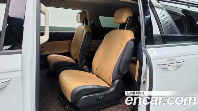 Kia Carnival 4th Gen — Фото автомобиля 11