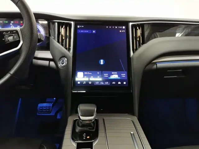 Hongqi Hongqi HS7 PHEV 2024 2.0T PHEV AWD Qichang Edition 7-seater — Фото автомобиля 12