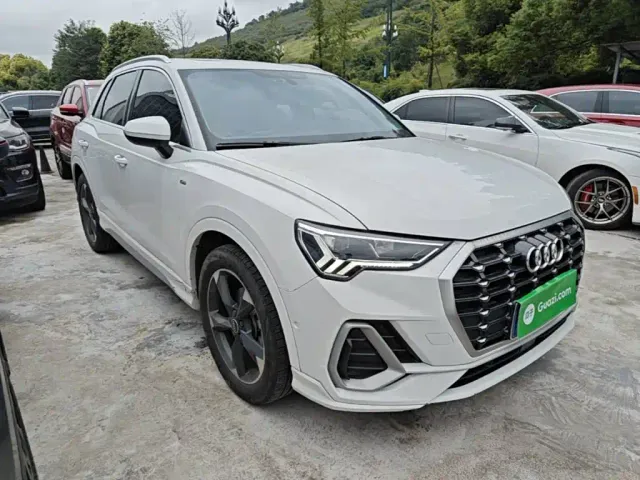 Audi Q3 — Фото автомобиля 3
