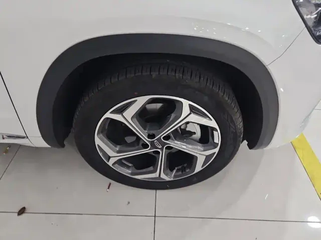 Geely Xingyue L — Фото автомобиля 6