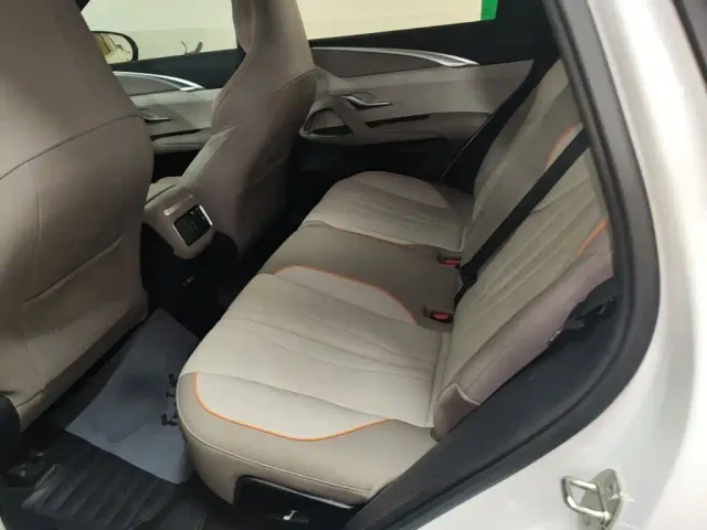 BYD Song Pro — Фото автомобиля 16