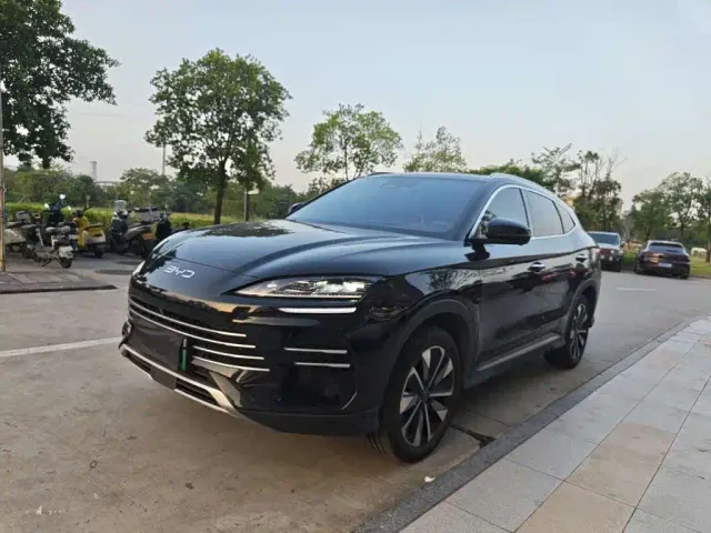 Фотография автомобиля — BYD Song PLUS